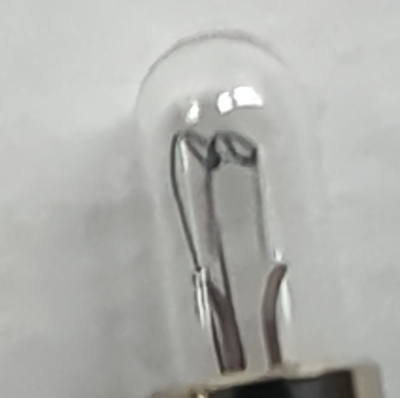 100x ​Airbus NSA933201-01 Subminiature Lamps 28V 24mA T-1 Flange CM-3112 WL-3112