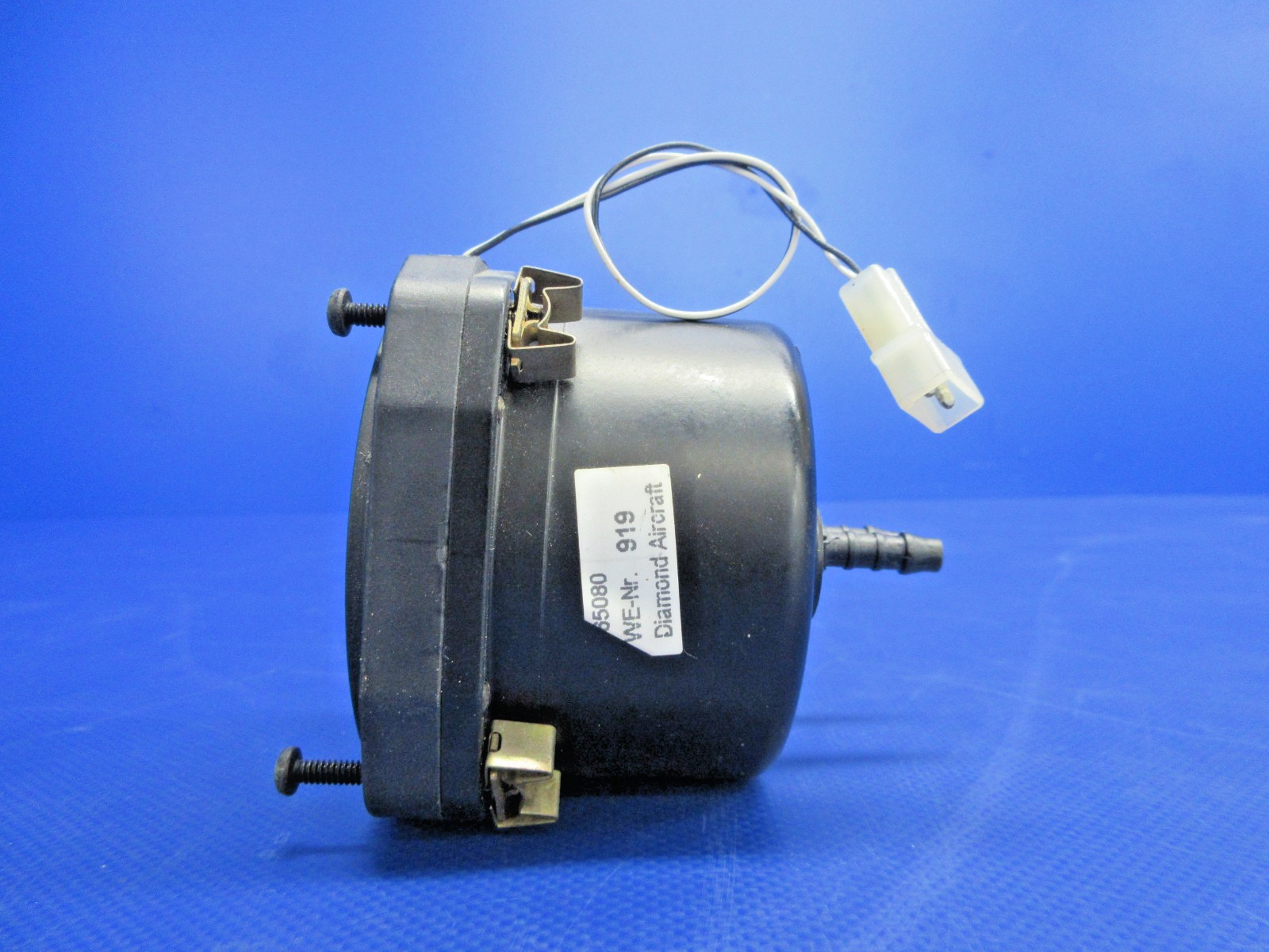 Diamond DA-40 United Instruments Airspeed Indicator P/N 8025 WARRANTY (0626-848)