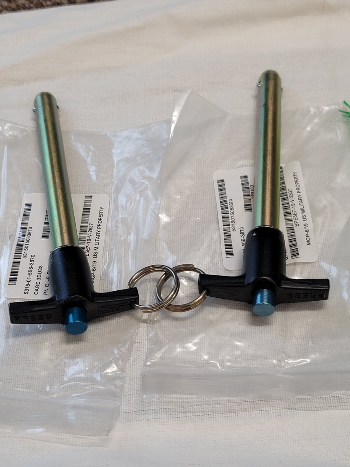 Carr Lane Ball Lock Clevis Pin T-Handle Quick Release Push 1/2 4 CL-8-BLPT-4 (2)