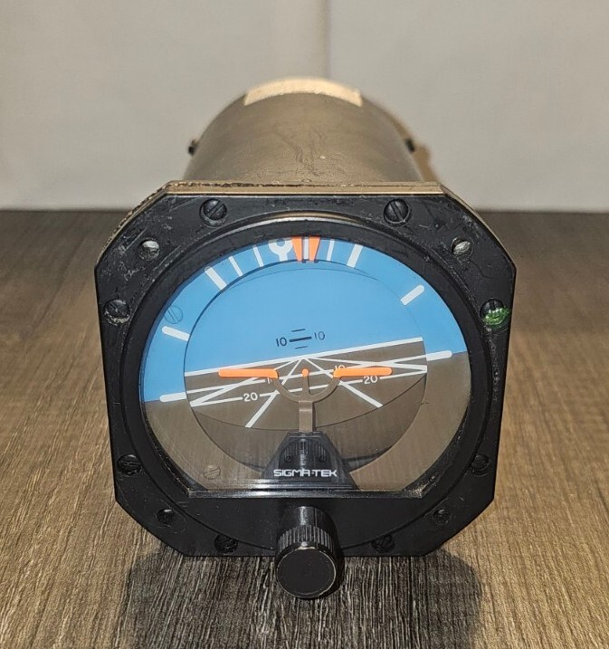 Sigma Tek Attitude Gyro Model 5000B-36 P/N: 23-501-06-16 W/ 60 Day Warranty