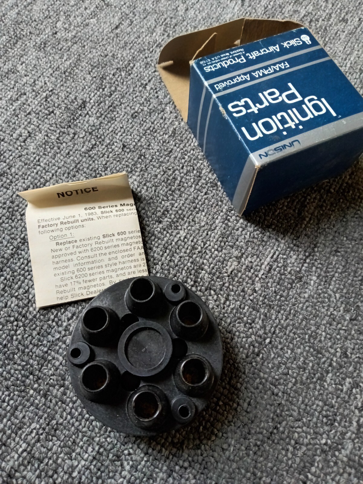 SLICK MAGNETO DISTRIBUTOR BLOCK PN: M-1067