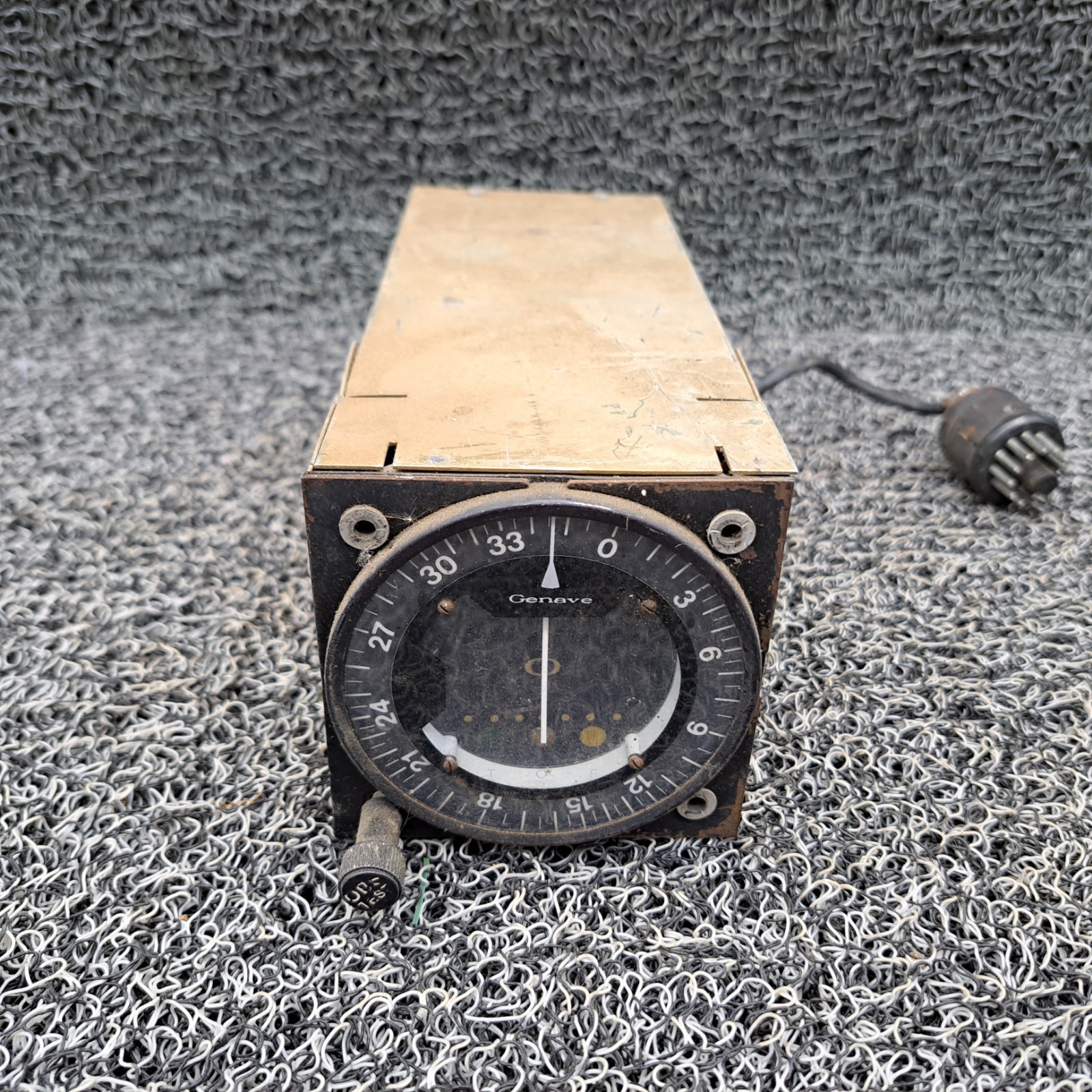 Genave Theta/100 Converter Indicator