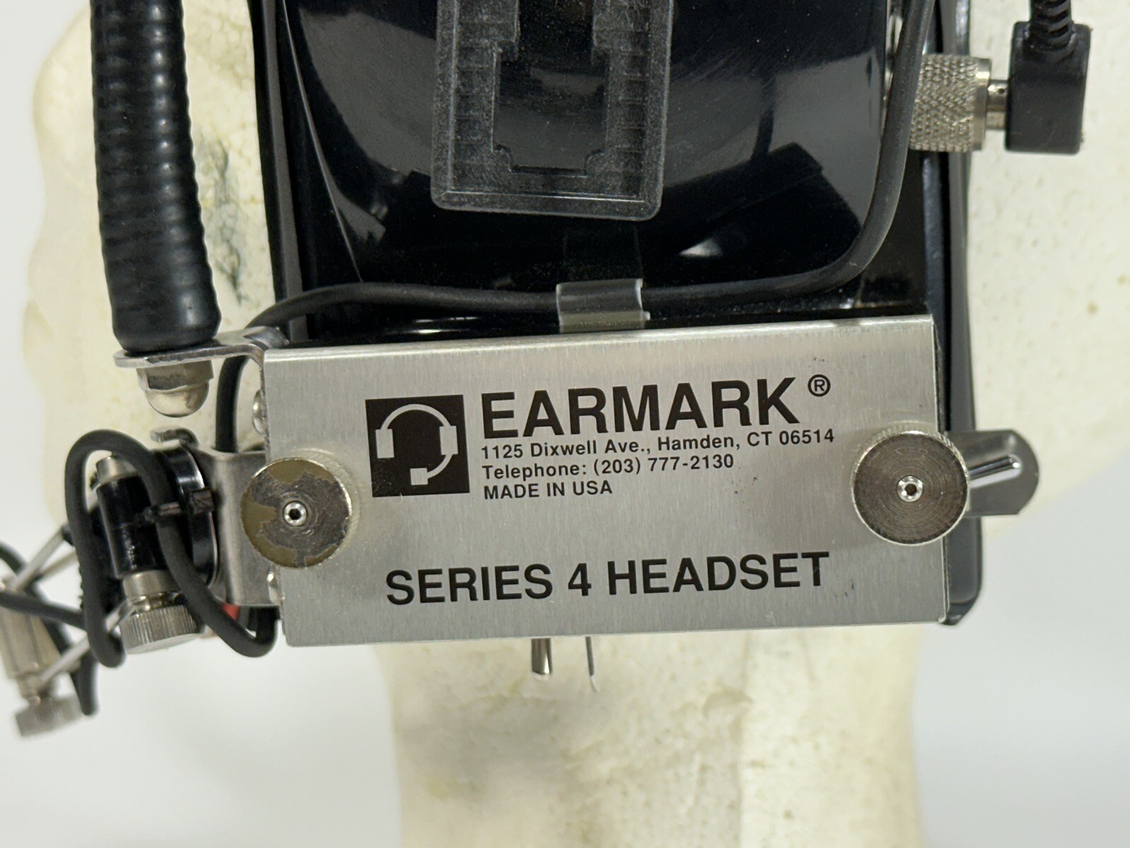 Earmark Series 4 Headset With Vox 130 HR-4 CH: 92/4 In Case with Manual