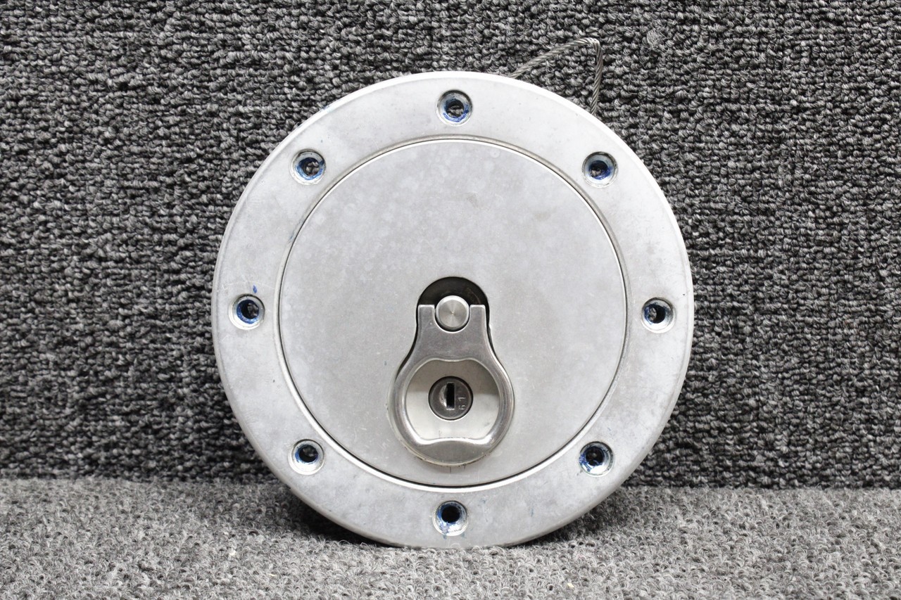 D4D-9028-17-03 Diamond DA42-NG Newton Fuel Filler Cap Assy w Spacer (Minus Key)