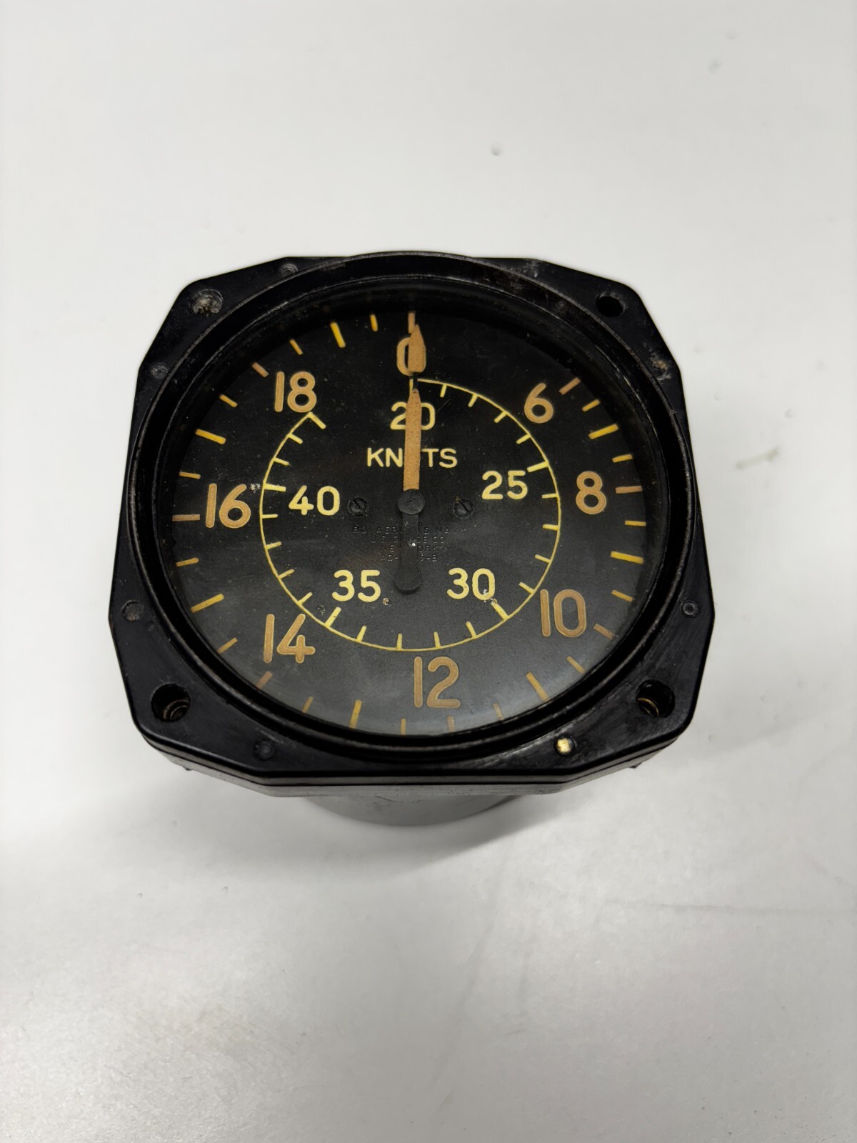 US. Gauge WW2 Airspeed Indicator PN AW-2 3/4-20-B, 0-430 Kts