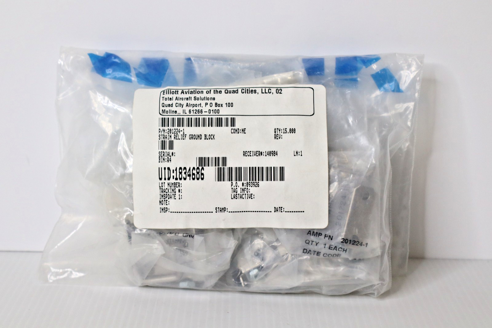 AMP 201224-1 Strain Relief Connector Kit (15 Available)