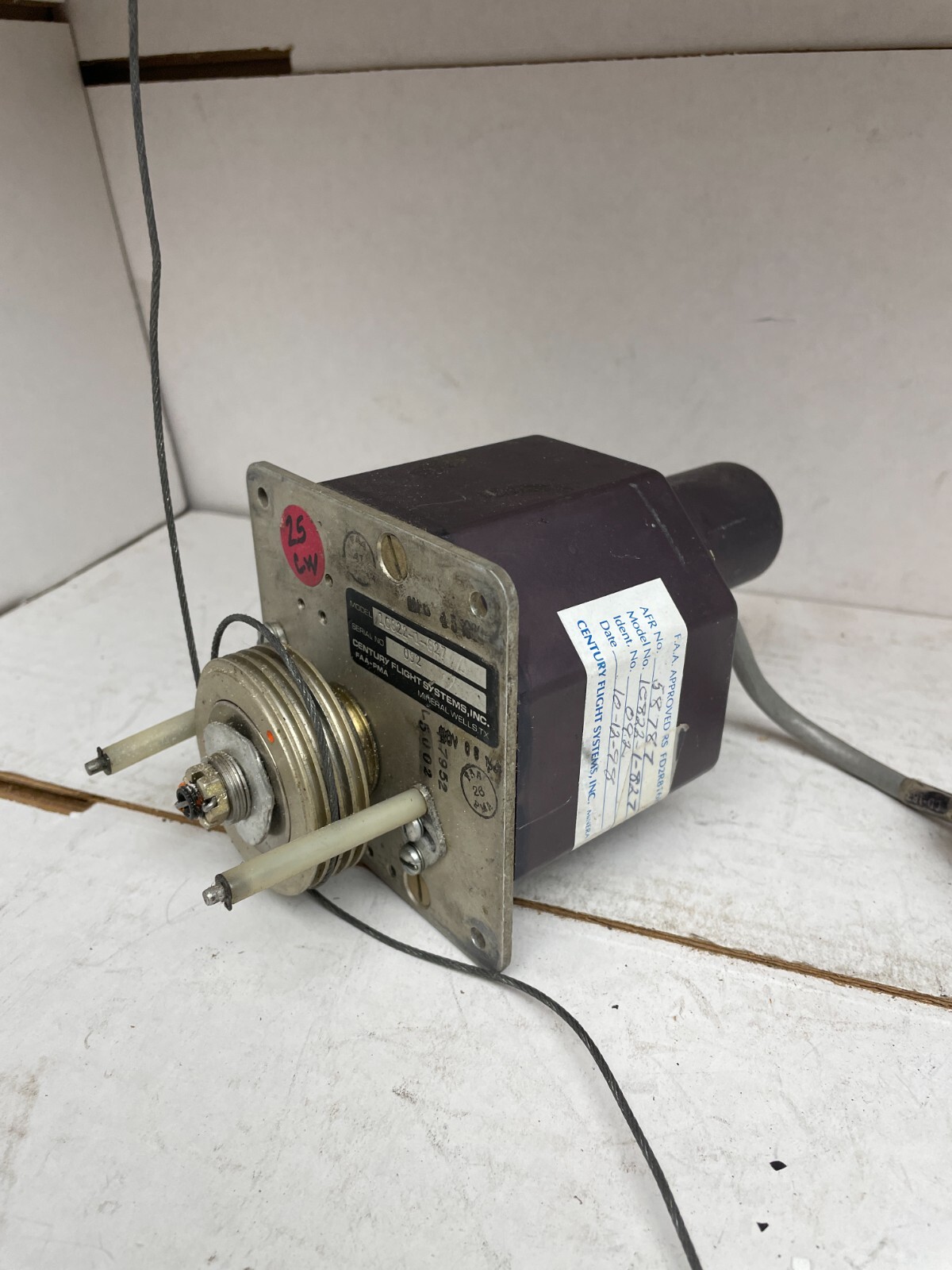 Edo-Aire 1C882-1-827 Servo for Century autopilot
