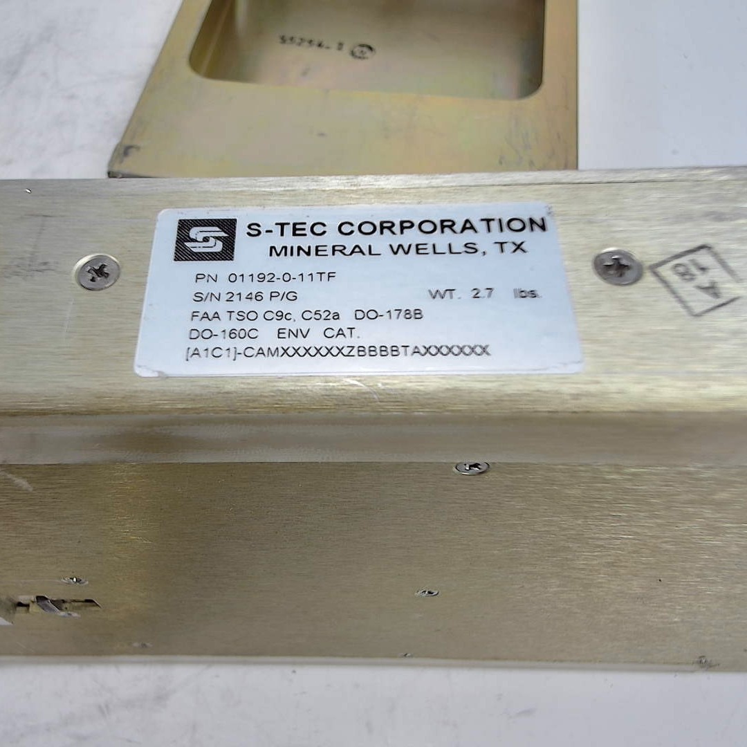 Auto Pilot S-TEC Corporation 01192-0-11TF with tray