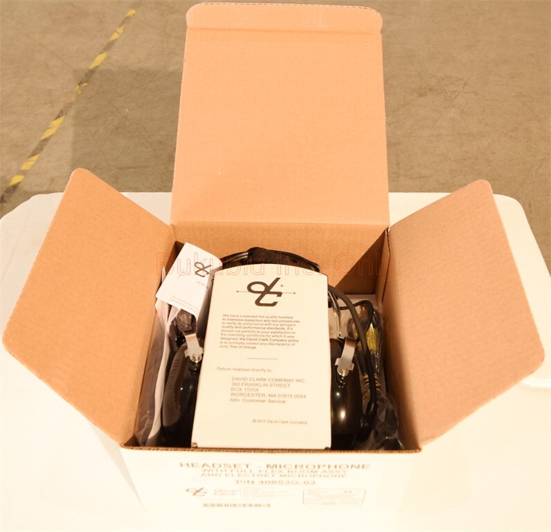 David Clark 40853G-03 Aviation Headset with M-7A Microphone New In Box