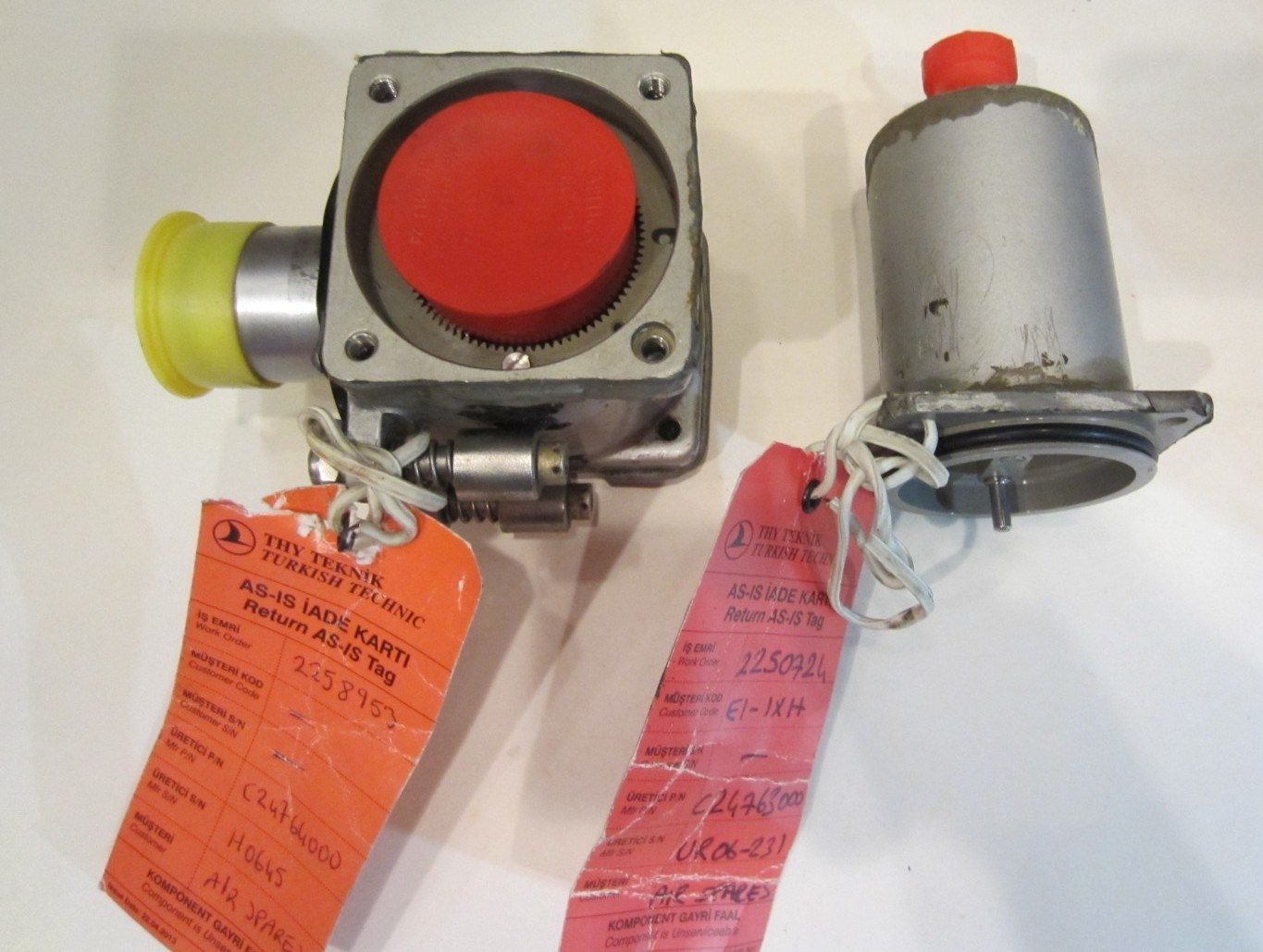 AIRCRAFT PARTS LOT UNKNOWN CONDITION GEAR BOX SENSOR BOX C24763000 C24764000