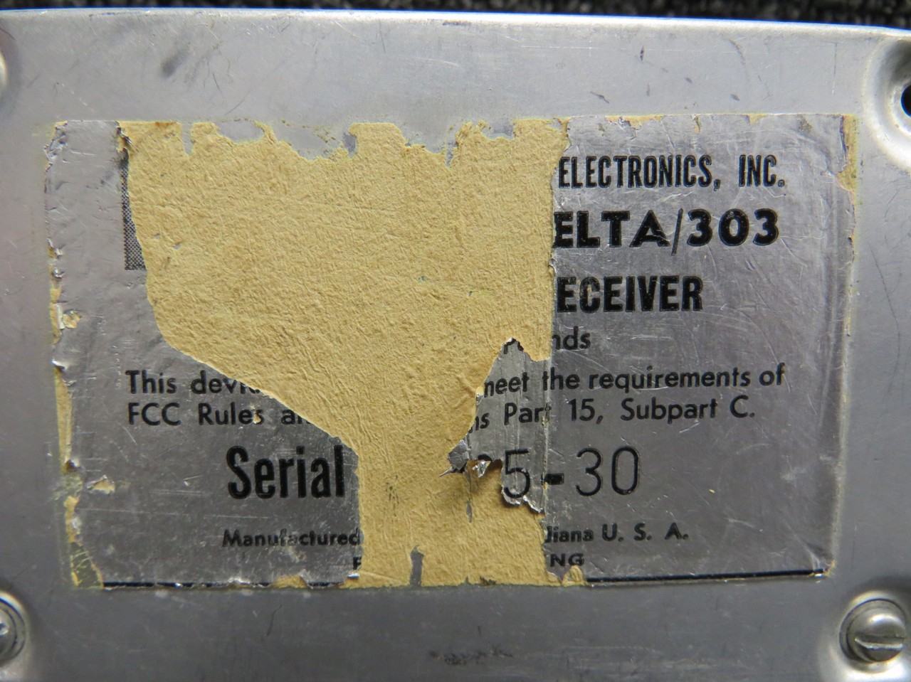 Delta 303 Genave Marker Beacon Receiver with Com Switches
