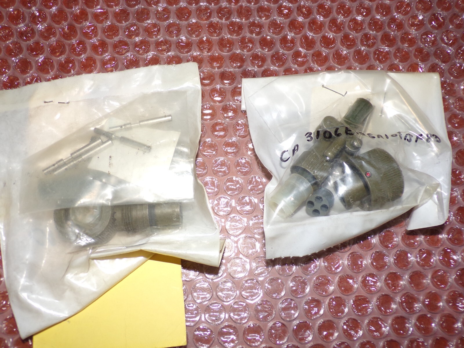 Dassault Falcon CA3106E12SA10SBF80 Connectors with Silver Pins