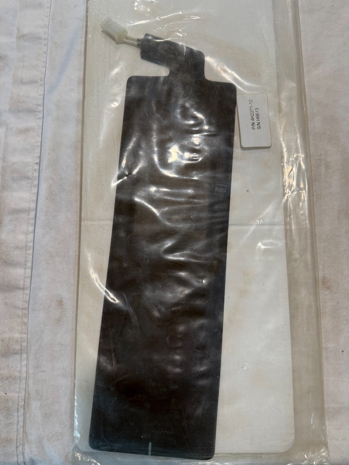 New de-ice boot in manufacturers packaging no certs P/N 4H2271-12