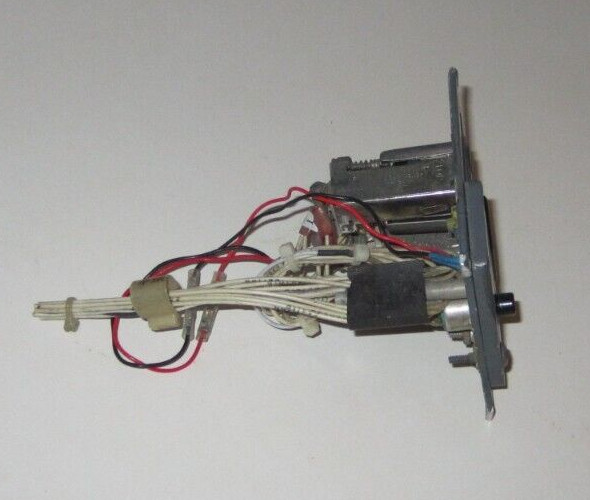 AIRCRAFT PART COCKPIT PART LANDING GEAR HORN BUTTON UNKNOWN JET AIRCRAFT