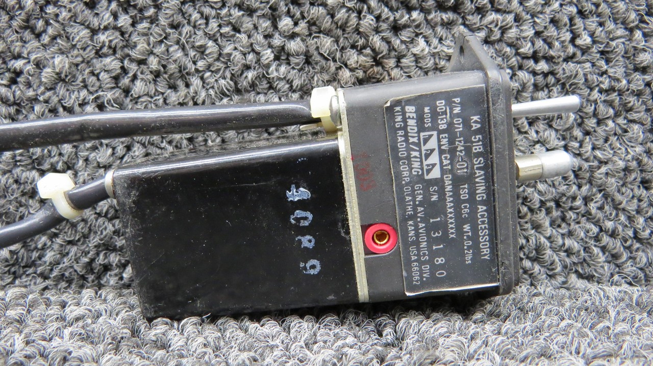 071-1242-01 Bendix King KA-51B Slaving Accessory Switch (Cracked Ear)