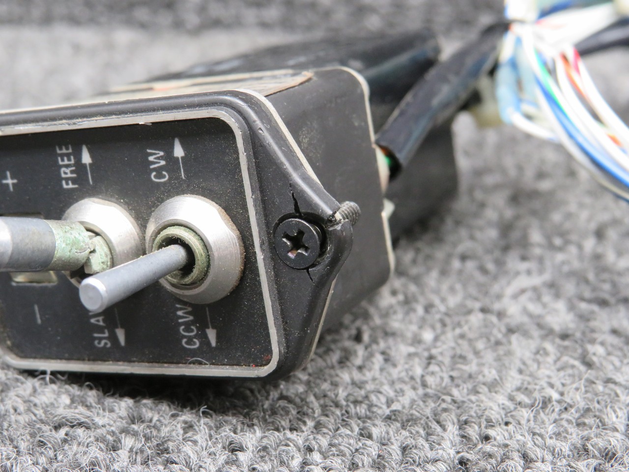 071-1242-01 King Radio KA-51B Slaving Accessory Assembly (Cracked)
