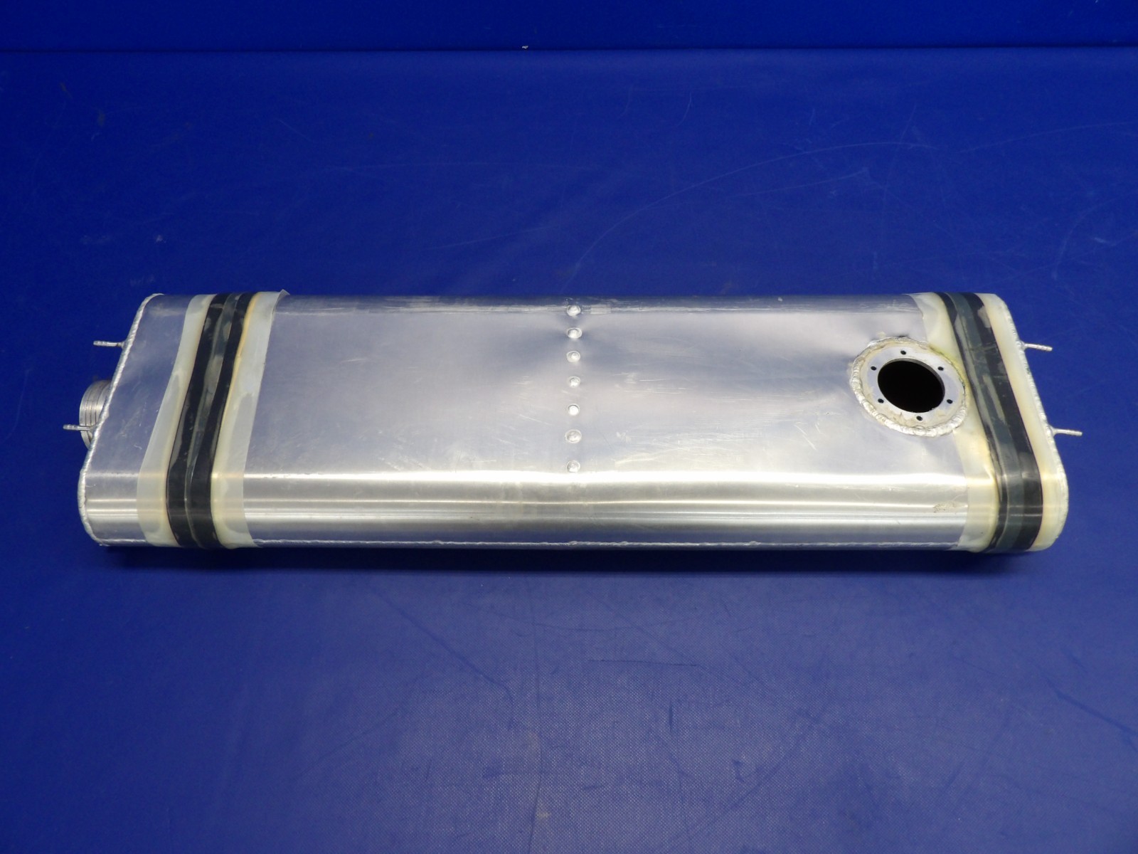 Diamond DA-40 LH/RH Outboard Auxiliary Fuel Tank P/N D41-2817-20-00 (0626-2053)
