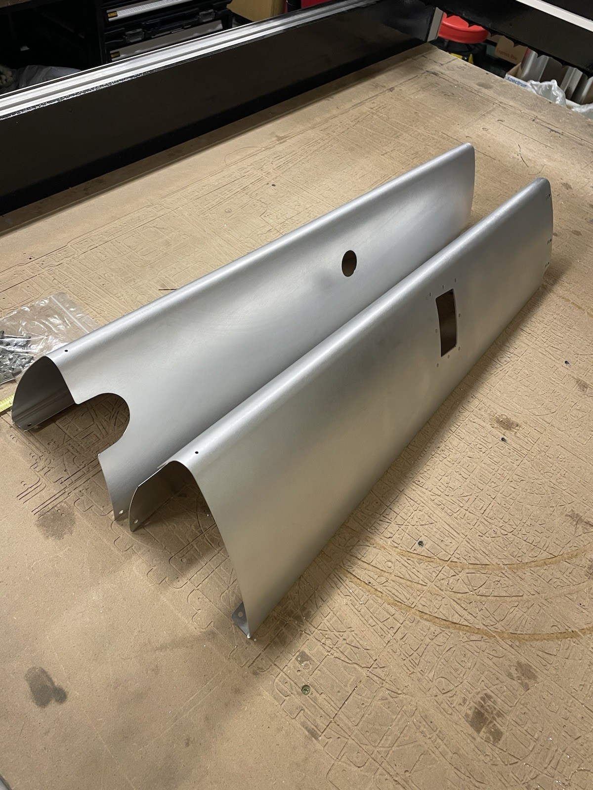 ✈️ SET of NEW Main Gear Leg Fairings, PN: SVK0741624-17 , SVK0741624-18