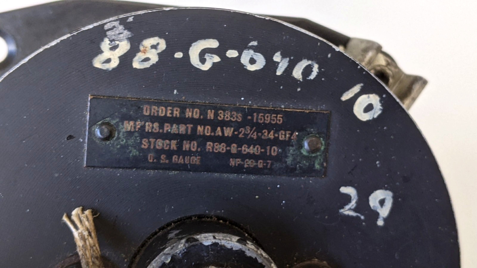 U.S. Gauge Co. Hydraulic Pressure Gauge Aircraft Instrument AW-2-3/4-34G