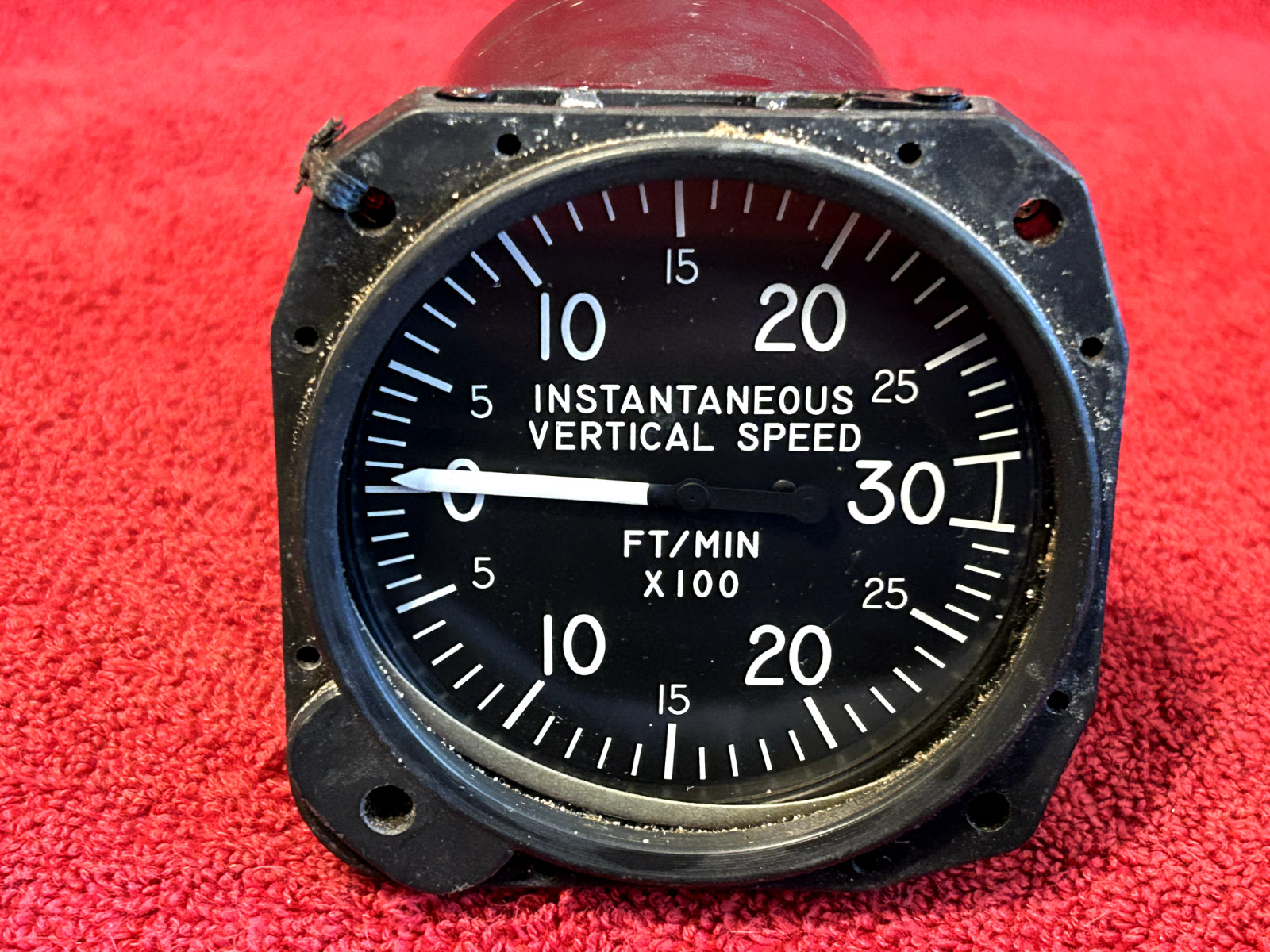 UNITED INSTRUMENTS IVSI P/N 7130 INSTANTANEOUS VERTICAL SPEED INDICATOR