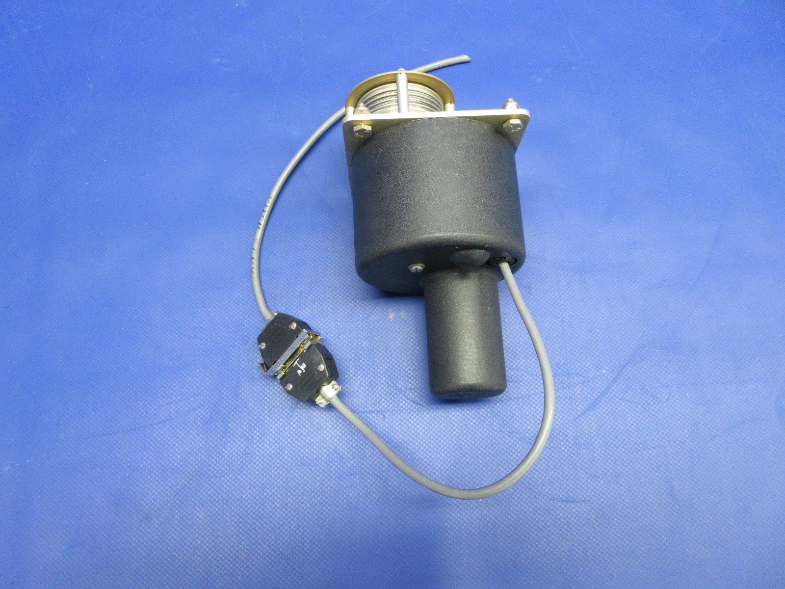 Cessna 182 / 182H S-TEC Corporation Autopilot Pitch Servo 10107-P4 (0126-444)