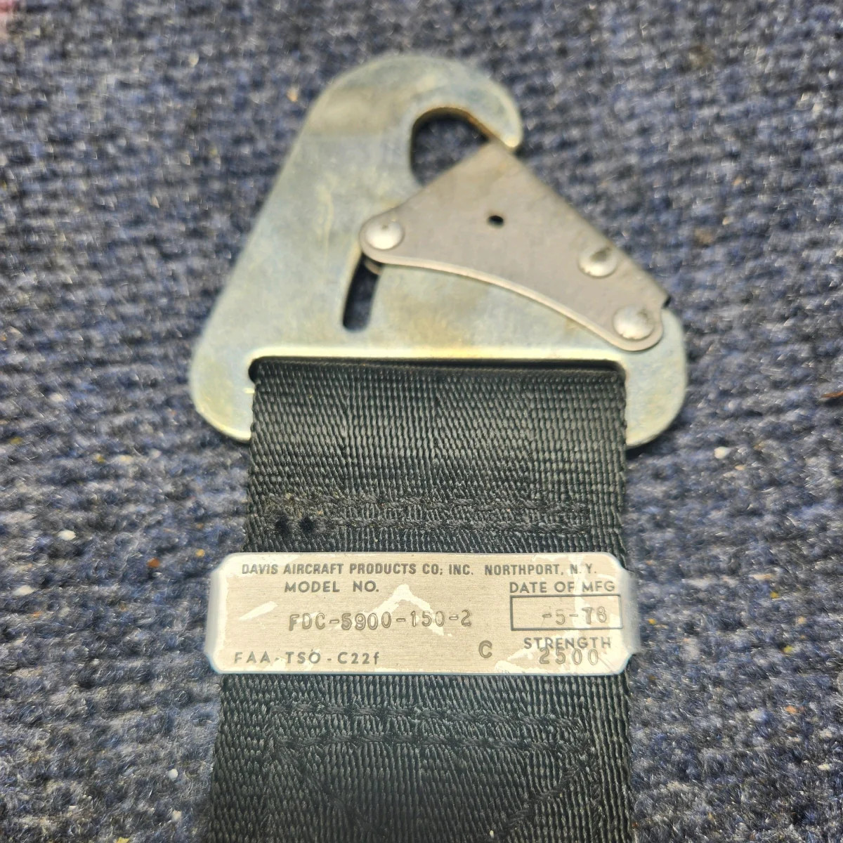 FDC-5900-150-2 | Davis Aircraft | Mooney M20J | Seatbelt Mooney Rear Seat Black