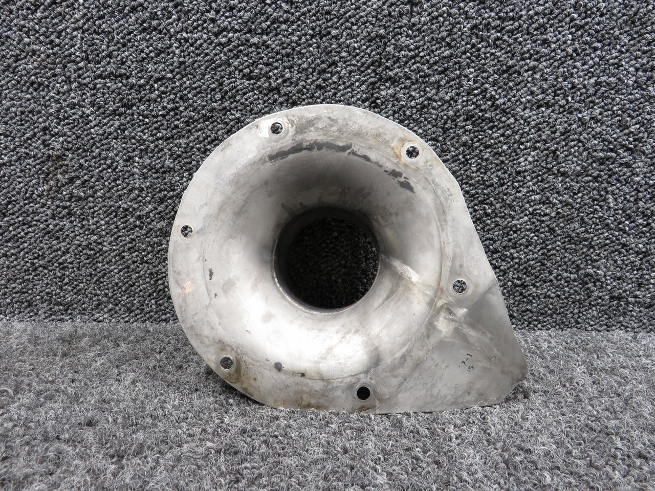 72110166-003 Dehavilland DHC-7-102 Bleed Air Mounting Assembly