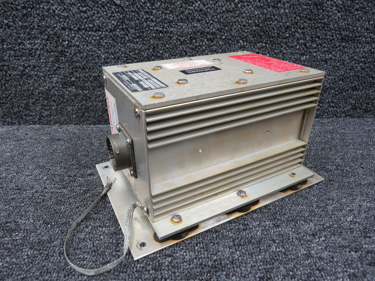 1C753-213 Century Flight Systems Yaw Damper with Tray (Volts: 28)