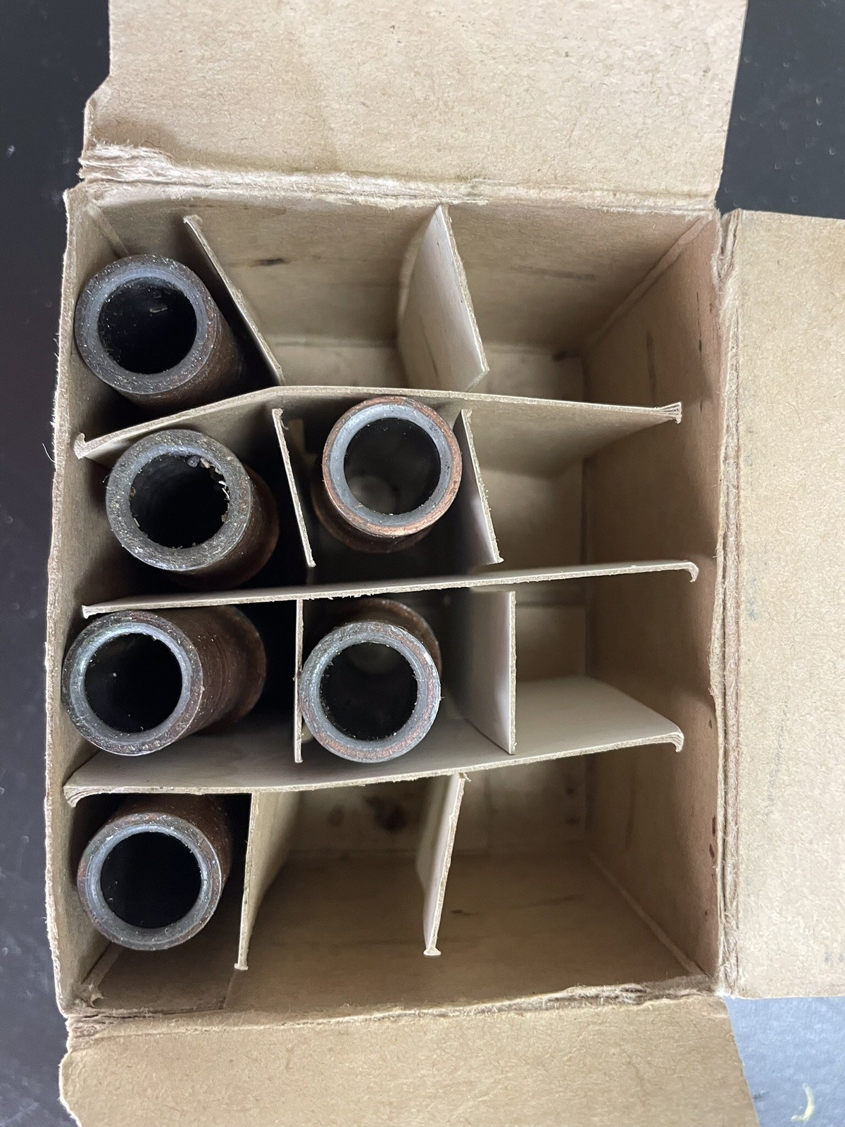 Superior Air Parts (NOS) SA641951-P10 Valve Guides