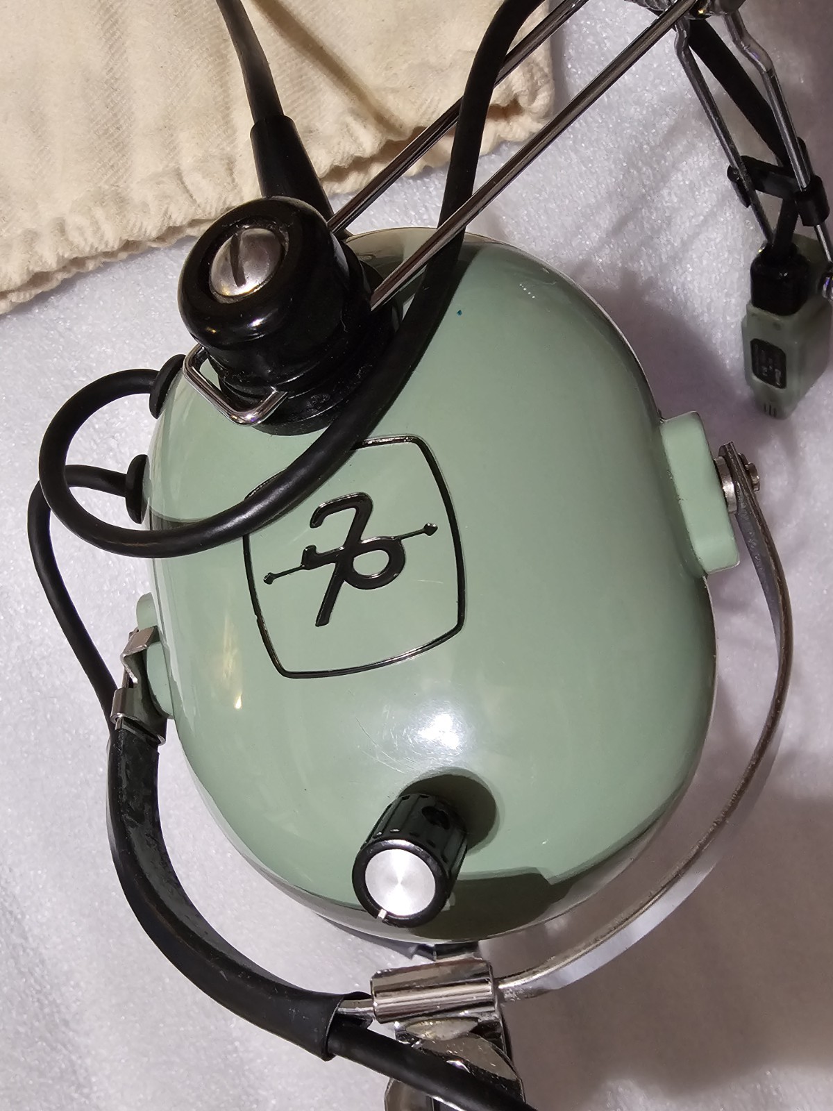 David Clark H10-40 Aviation Pilots Headset M-4 Mic Dual Plug Tested Oregon Aero