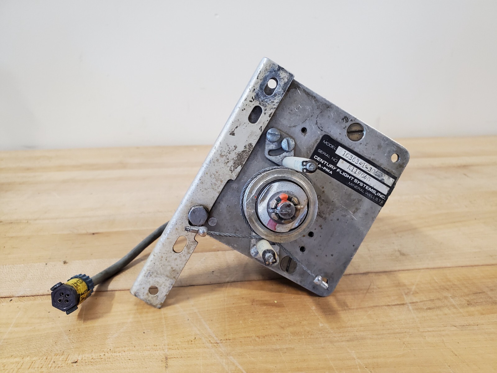 Servo Century Edo-Aire Mitchell P/N 1C363-1-306R