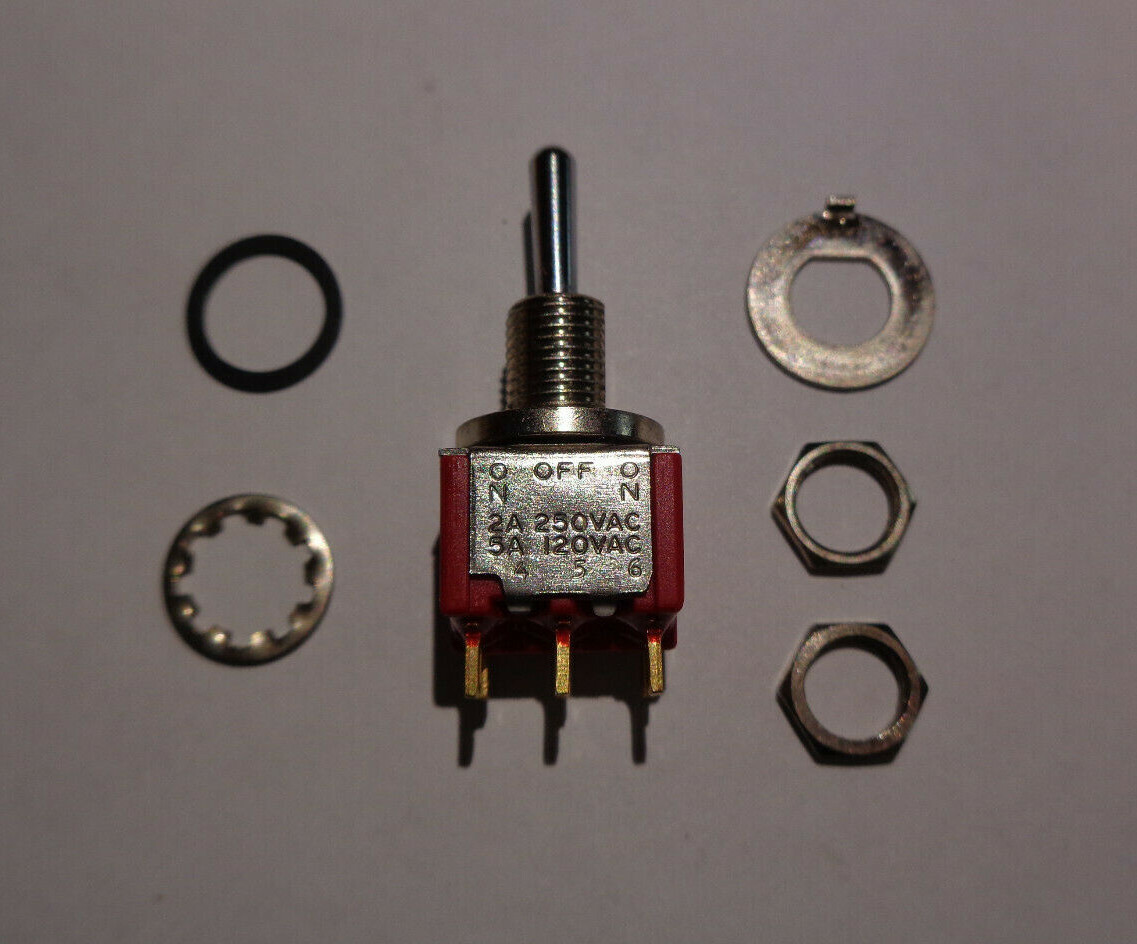 TOGGLE SWITCH BY C&K 7205 SA M83731/10-271 NEW