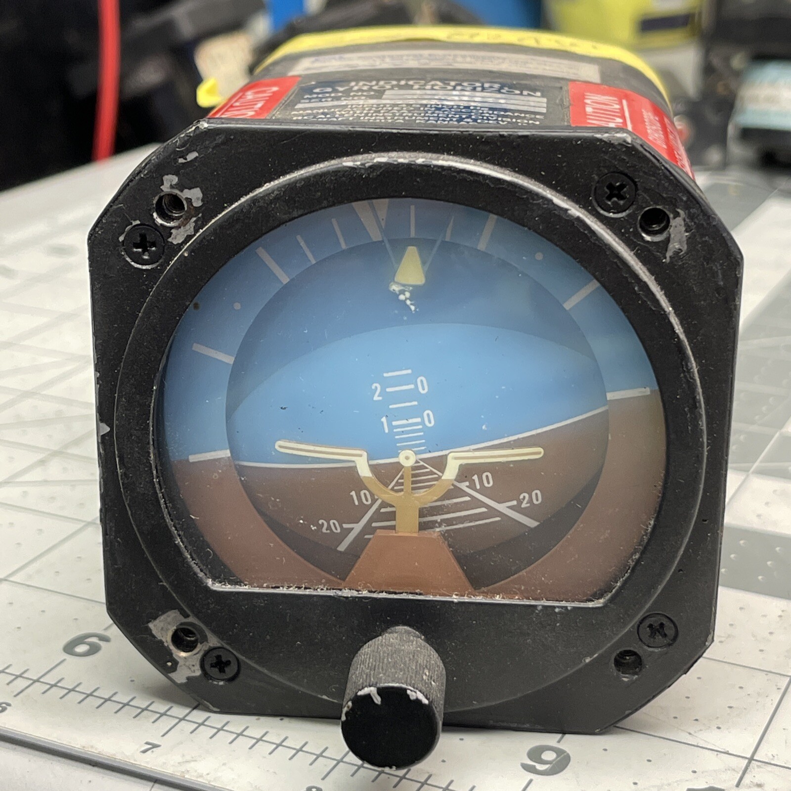 RC Allen Attitude Indicator Gyro Horizon P/N 102-0041-04 RCA22-7 (K365